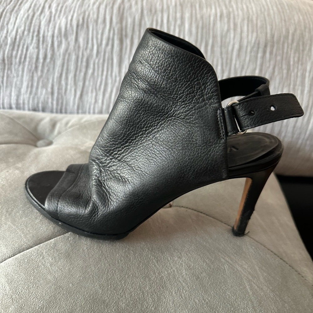 Vince Black Leather Slingback Sandal Heels